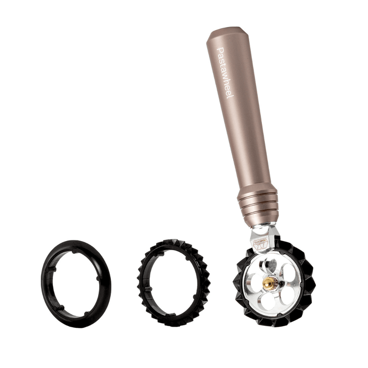 Pastawheel (Design Line) Pasta Cutter Marcato USA Powder Pink