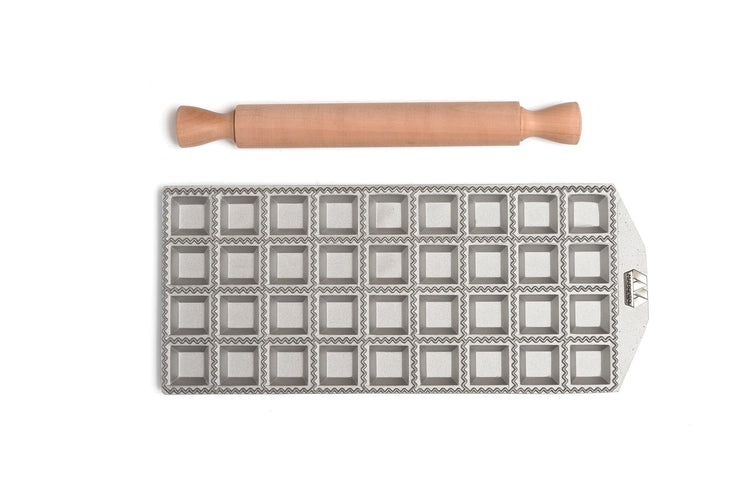 Ravioli Mold (Classic Line) Ravioli Tablet Marcato USA Square (36 pcs.)